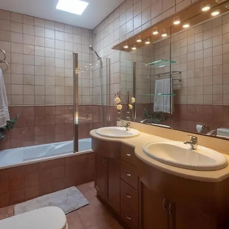 ヴィラ Ada Enjoy Tesejerague